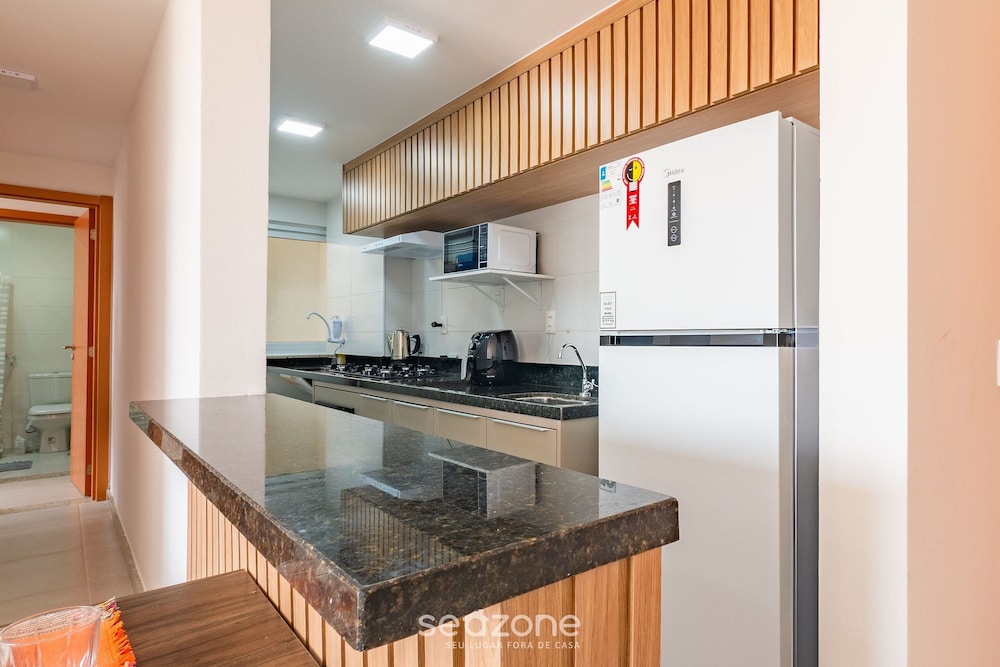 Beautiful apt in Building w Pool Guarajuba Aga0203