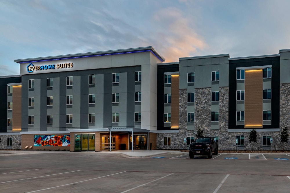 Everhome Suites Bastrop
