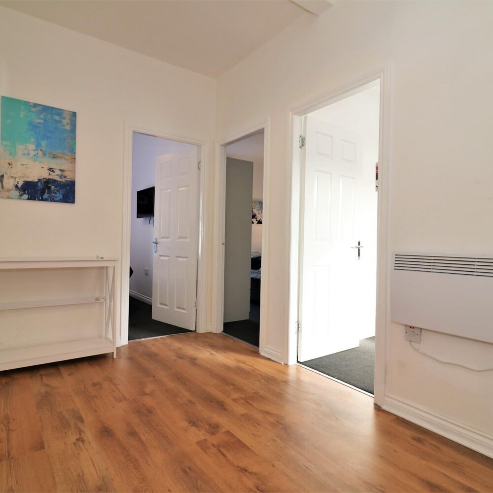 No 9 Bonnet Apartments - 3 Bed