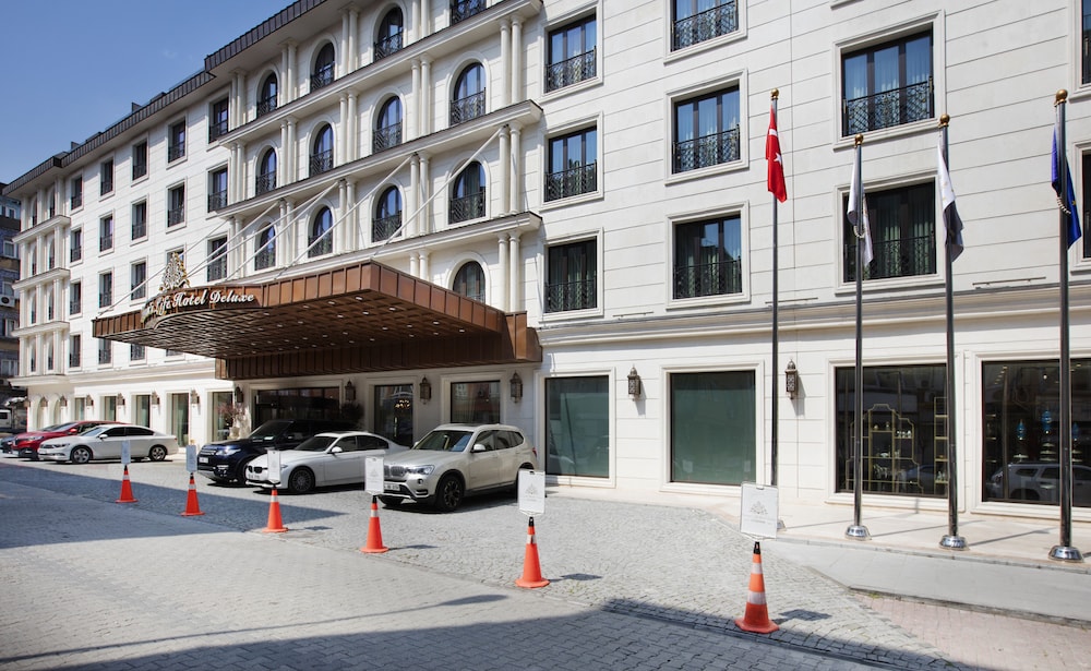 Hotel Ottoman's Life Hotel Deluxe - Image 1