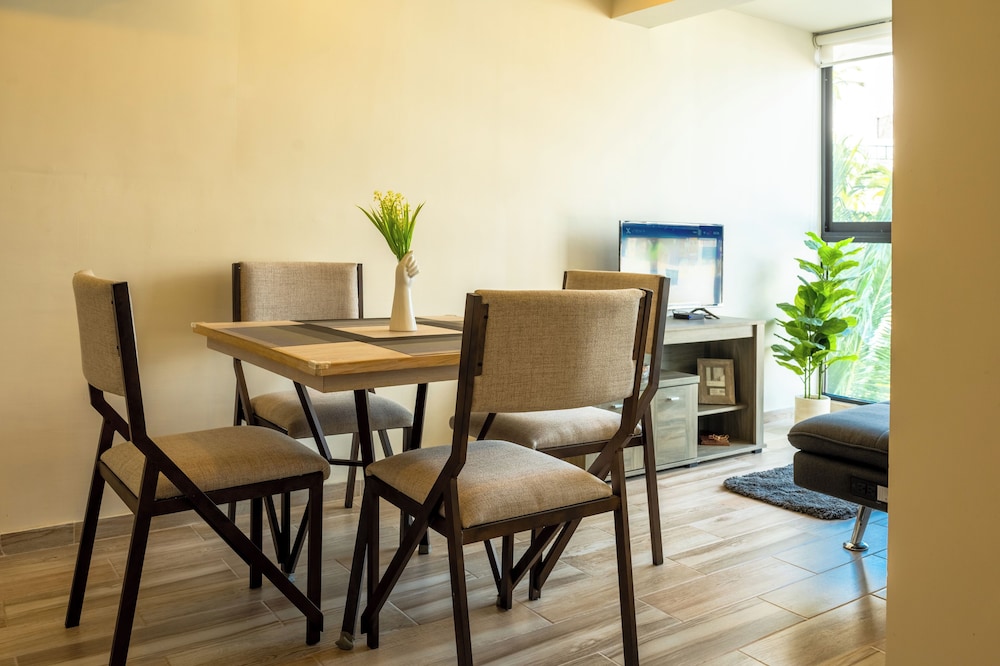Cozy Apartment 2 Bedrooms Amenities
