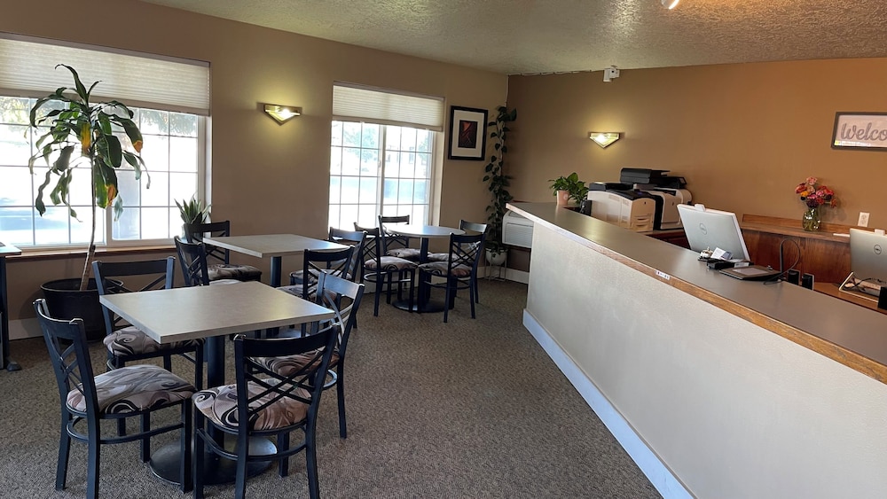 Morgan Inn And Suites view 5