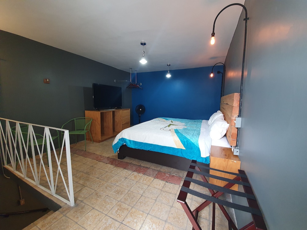Hotel Hostalgia view 3