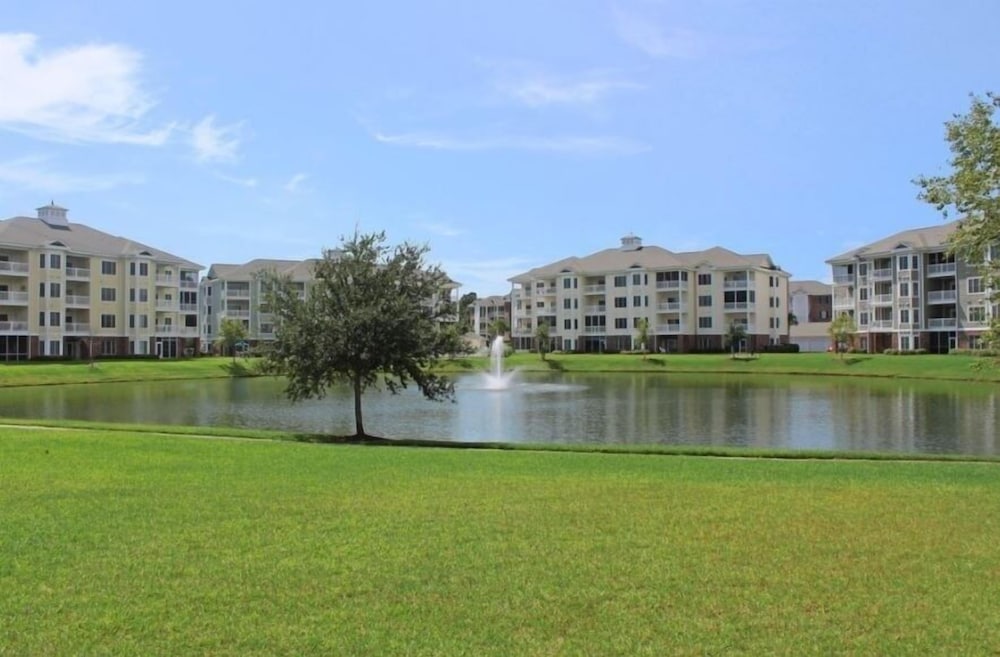 Magnolia Pointe Luster Leaf 4847-101 3 Bedroom Condo