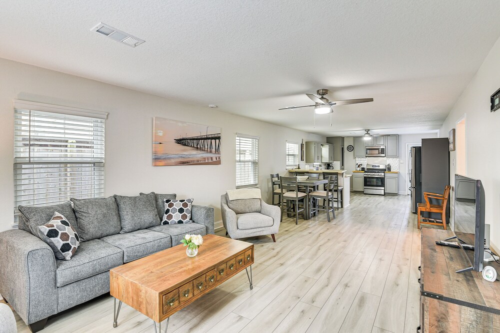 Steps to Seawall: Fenced Family Home in Galveston!