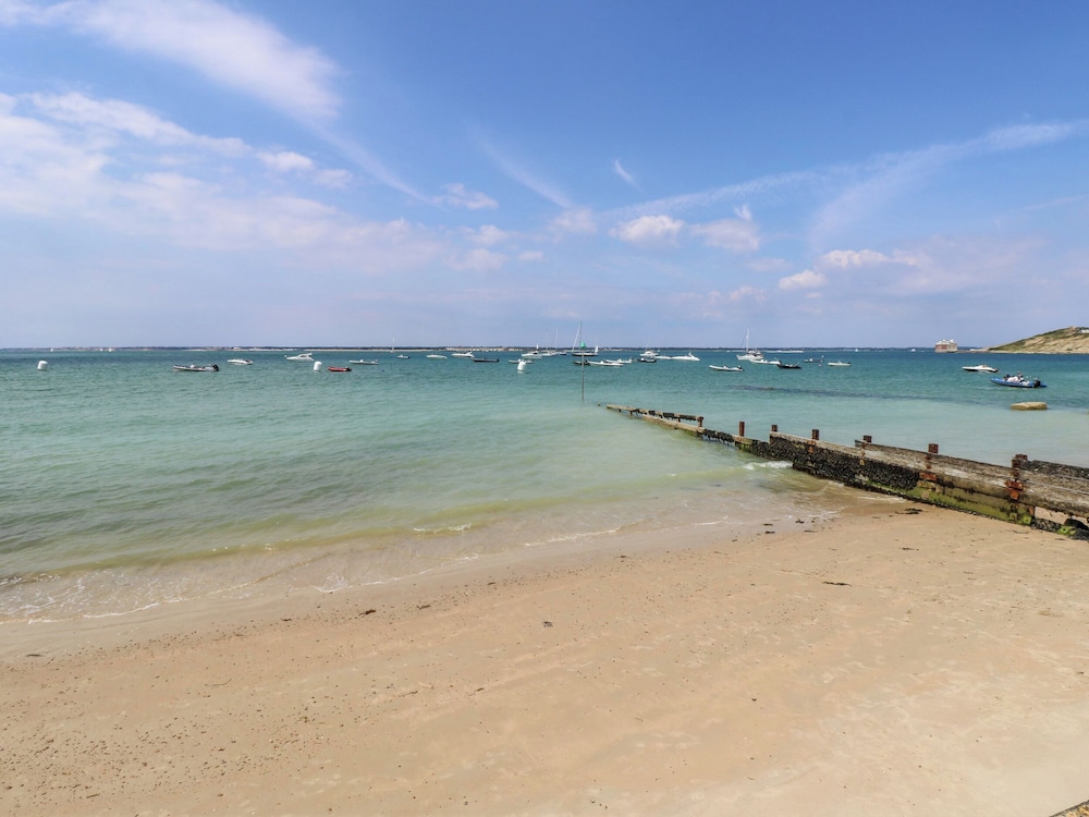 Jamestown 5