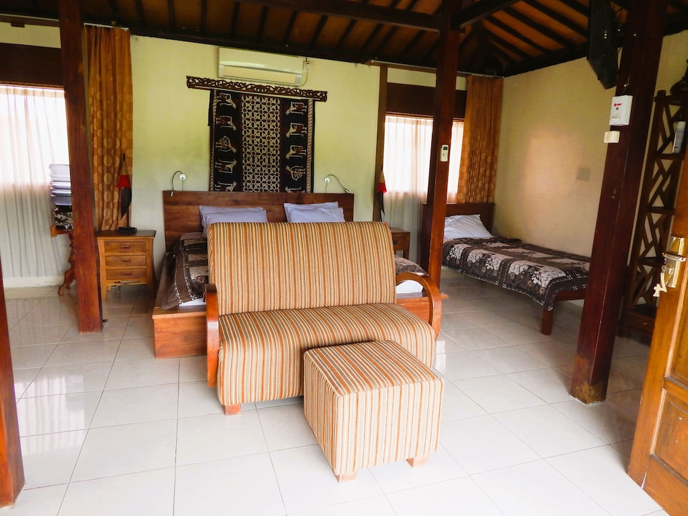 Alamanda Family Villas & Pool