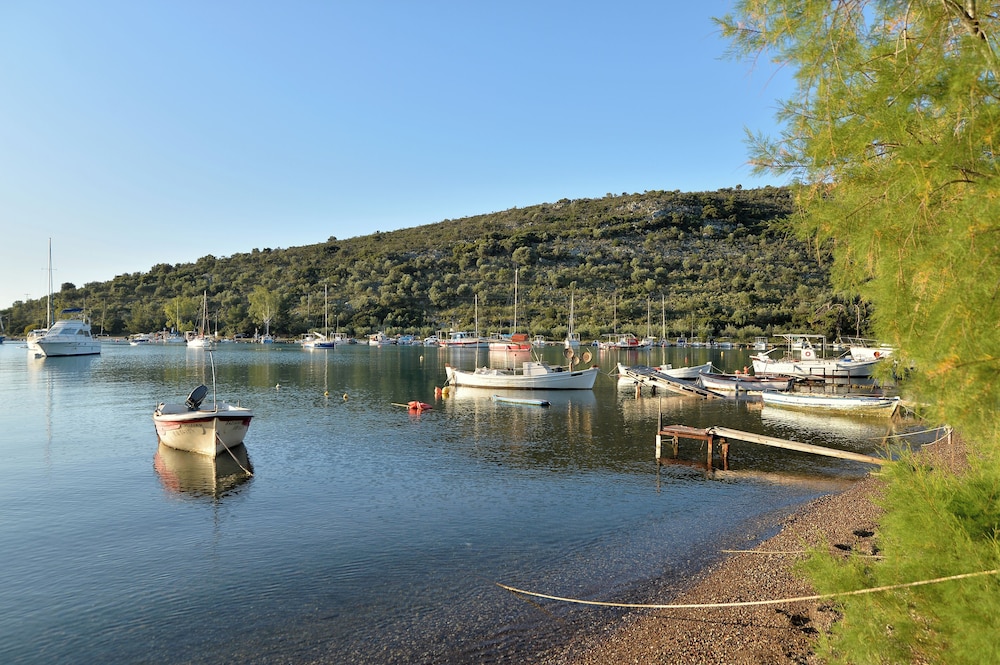 Stork Holiday Apartments - Garden & Sea View