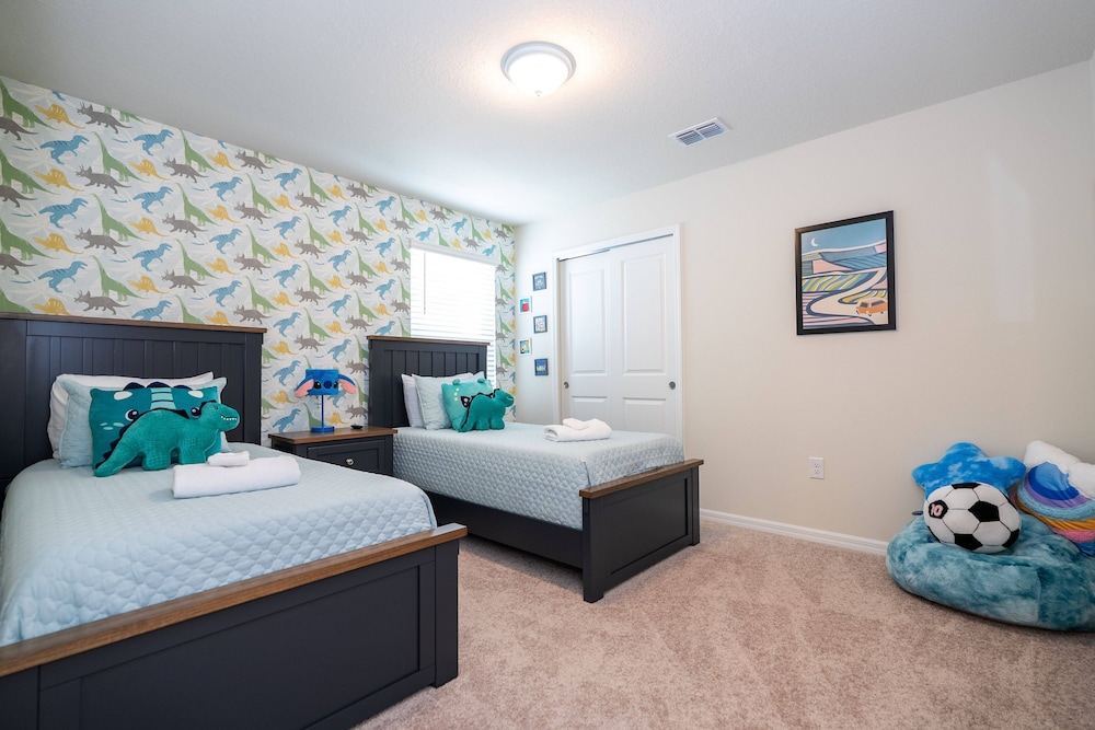 Windsor Cay 7BR Water Park Free