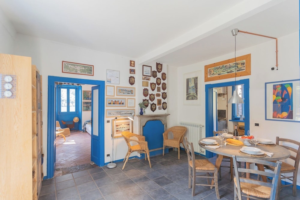 Deriva Apartment on Careno's Beach by Rent all Como