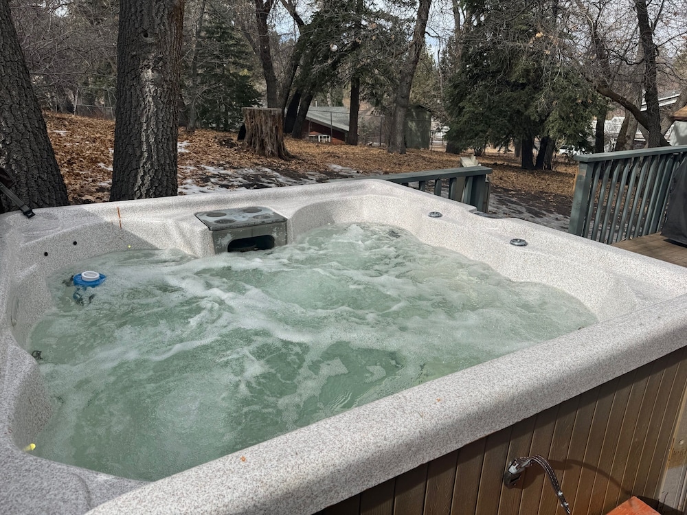 5 Kern's Cabin view 5