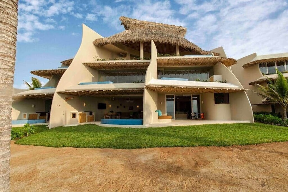 Punta Majahua Condos