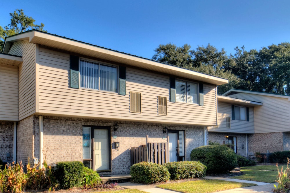 1500 Demere Road D5 by Hodnett Cooper - Property Image 4
