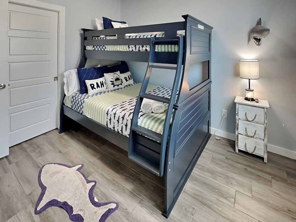 Port A's Flip Flops & Pop Tops by Silver Sands Vacation Rentals