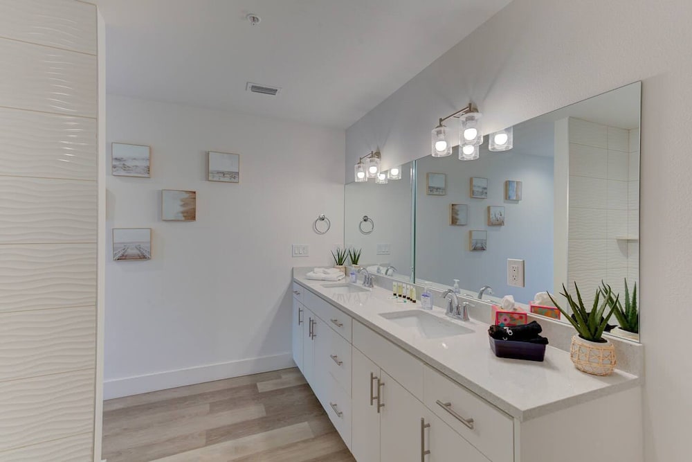 Boho Condo 3 3 Heated Pool