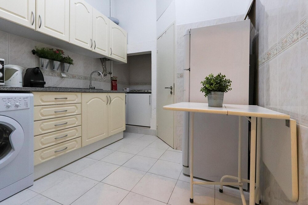 Bairro Alto Classic by Homing