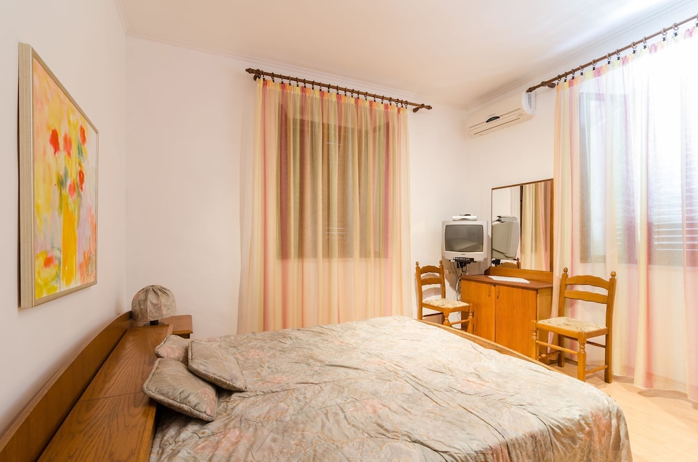 Rooms Mozara