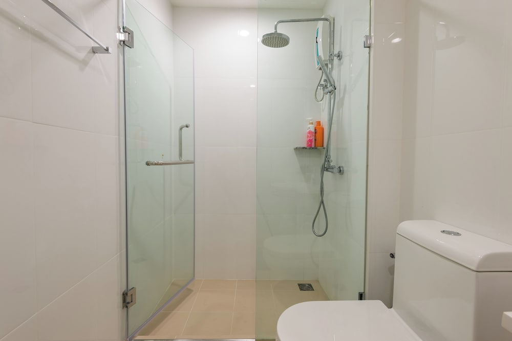 1702 - 2 Bdr Condo With Seaview Boathouse Hua Hin