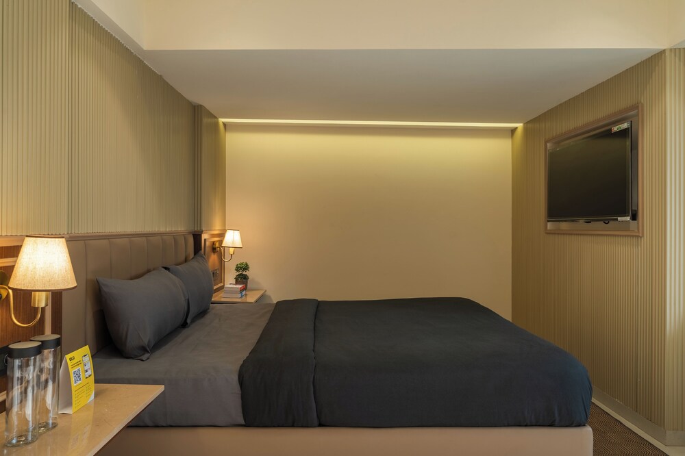 The Hosteller Mumbai, International Airport
