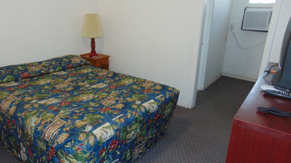 Heritage Budget Inn Hwy 84 view 4