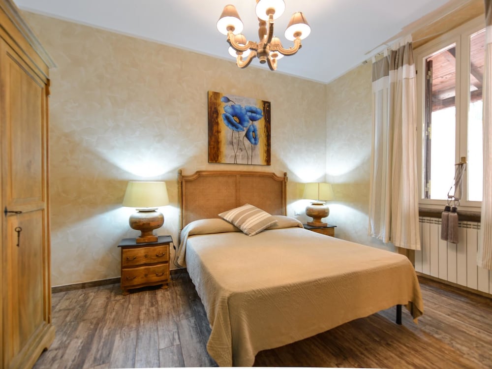 Bacall Apartment