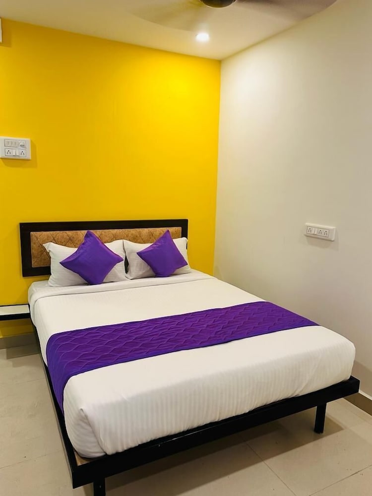 Hotel SY Comforts