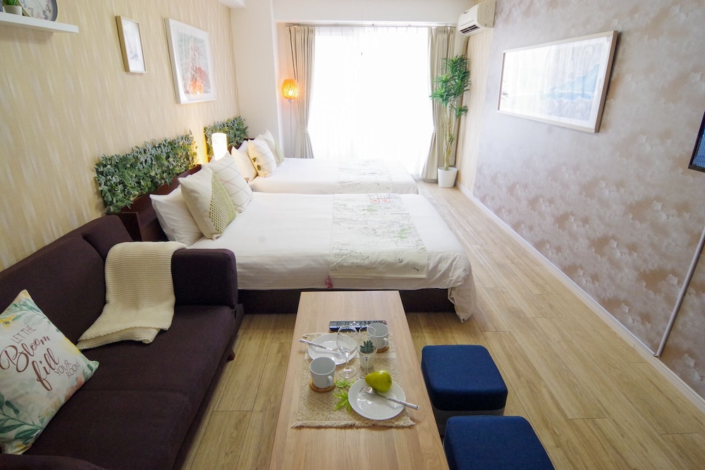 Nipponbashi Art Hotel