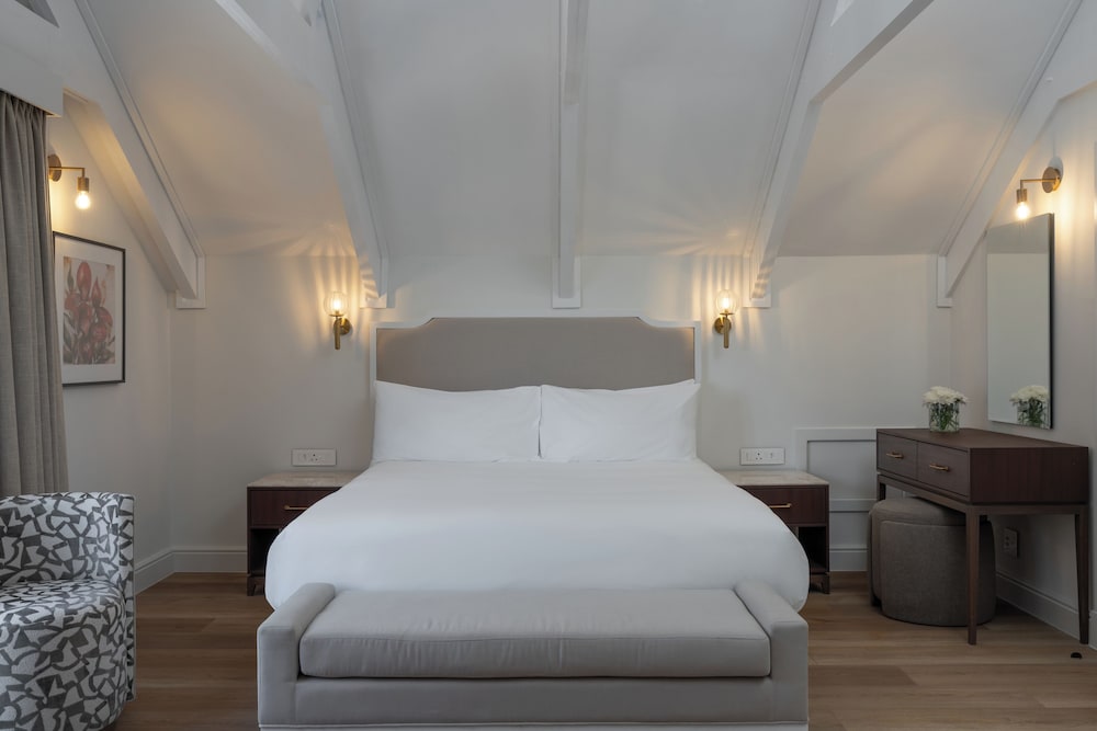 Guest House by Morea