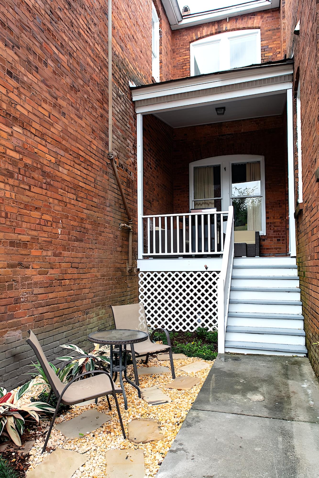 Newly Renovated Historic District Apt view 2