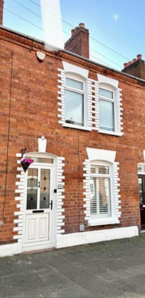 Traditional Belfast House 10 Mins From City Centre
