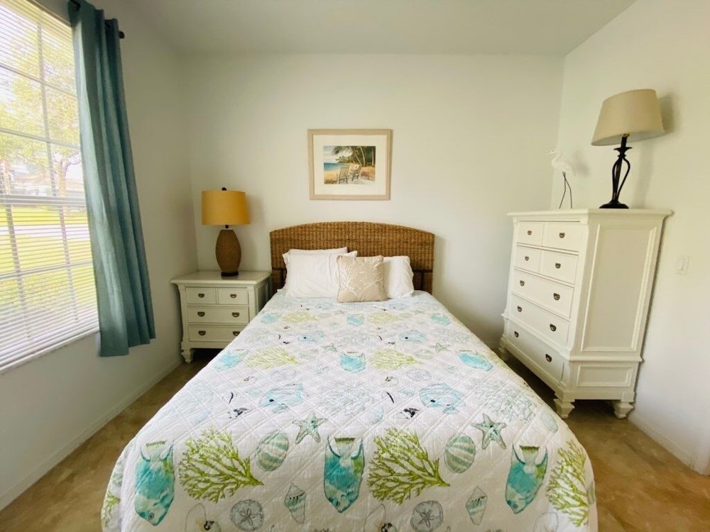 Southern Comfort Home In Southern Dunes Golf! 4 Bedroom Home by RedAwning view 3