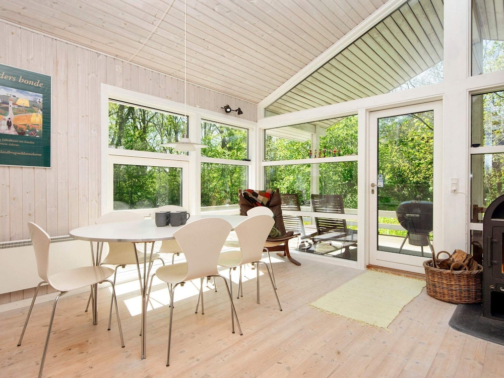 8 Person Holiday Home in Glesborg-by Traum view 5