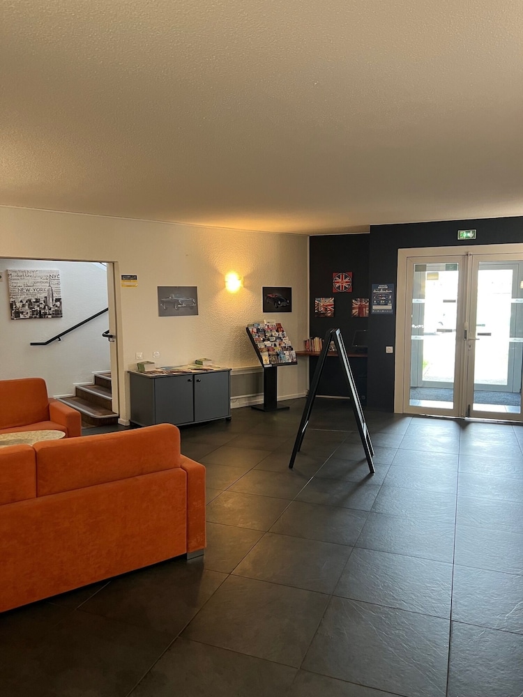 Calais Vacations - Logis Cottage Hotel Calais - Property Image 3
