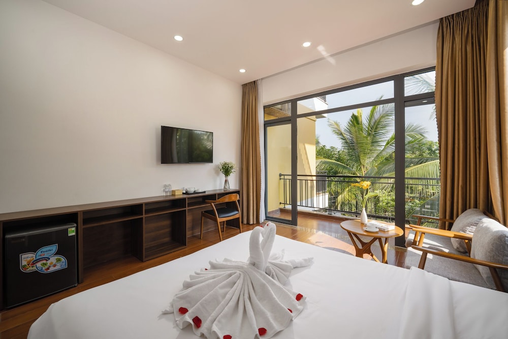 Lancelynk Retreat Hoian