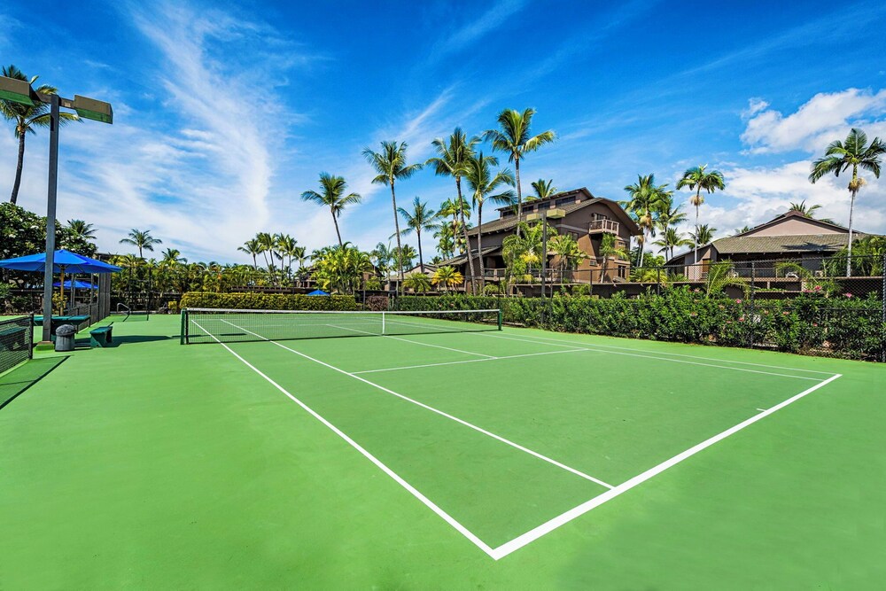 Oceanfront Kanaloa Condo - Pools, Hot Tubs & Sunset Views- Vrkcv