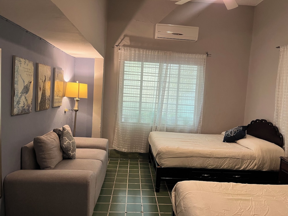 SUITES CASA BLANCA
