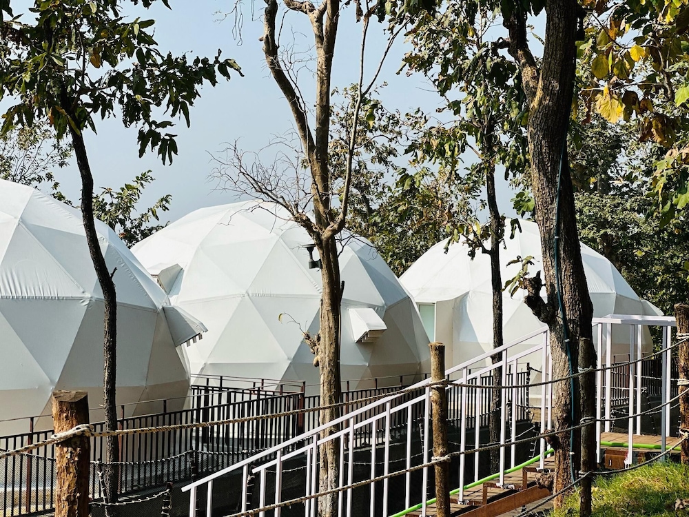 Wild heaven Glamping And Resort Saputara