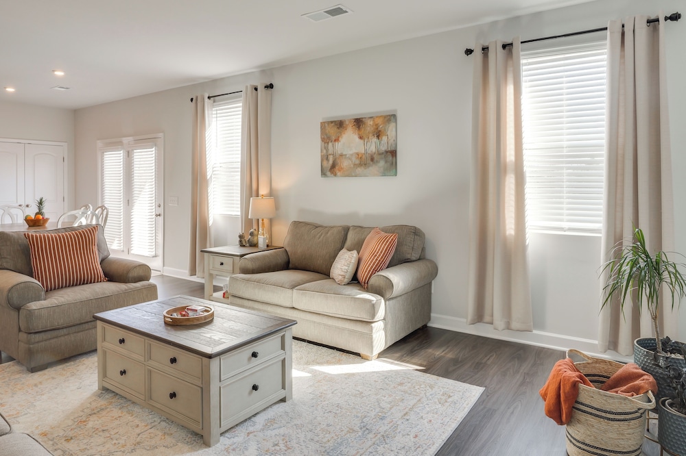 Work, Explore & More: Lebanon Family Home!