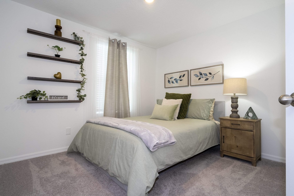 Cozy 3Bd Close to Disney at Enclaves 983