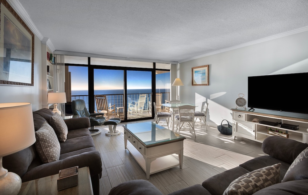 Brigadune 12f 3 Bedroom Condo