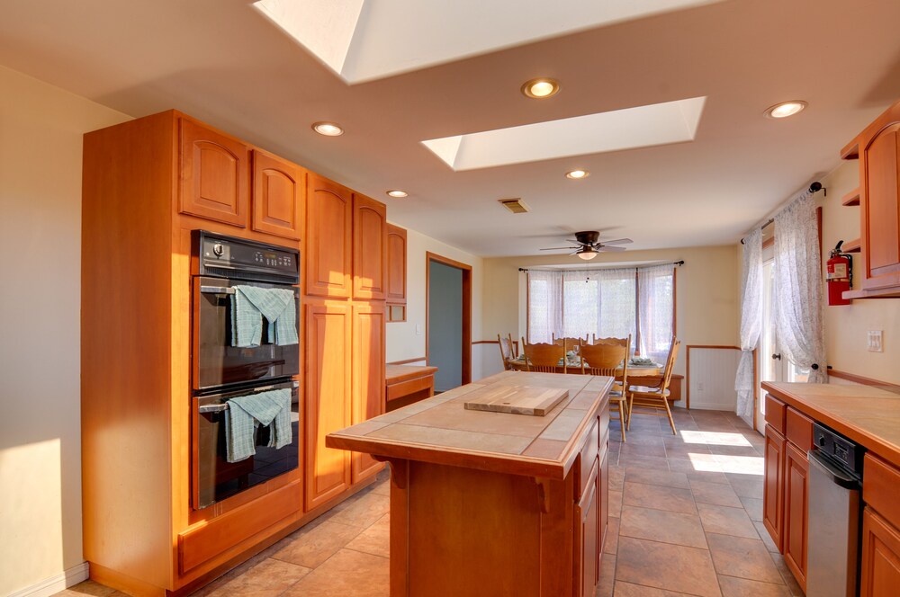 Picturesque Page Home Near Lake Powell & Hiking!