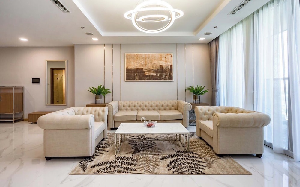 Boutique Unique Landmark 81