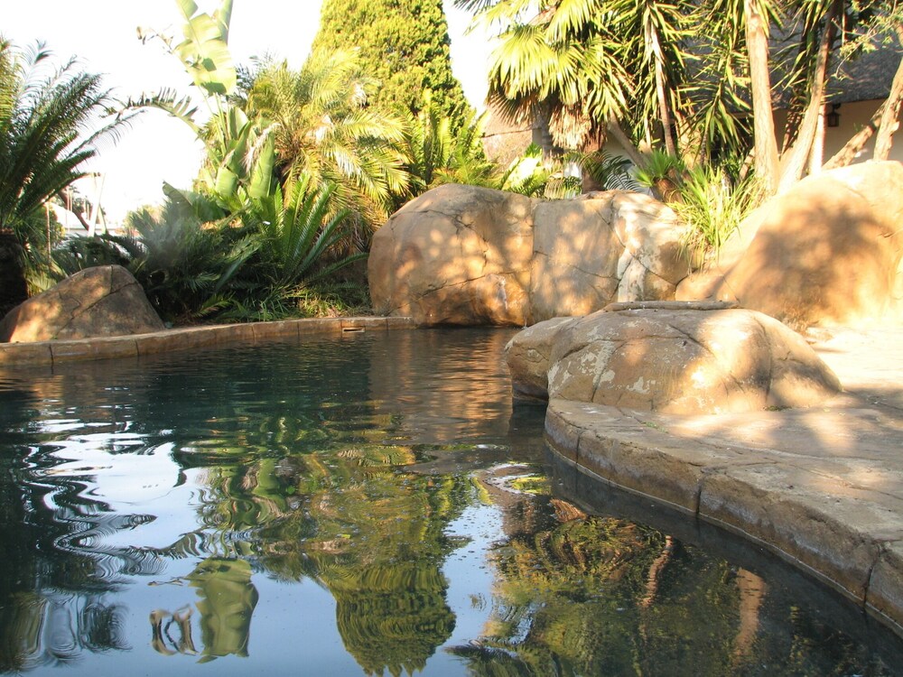 Acacia House Executive Suite