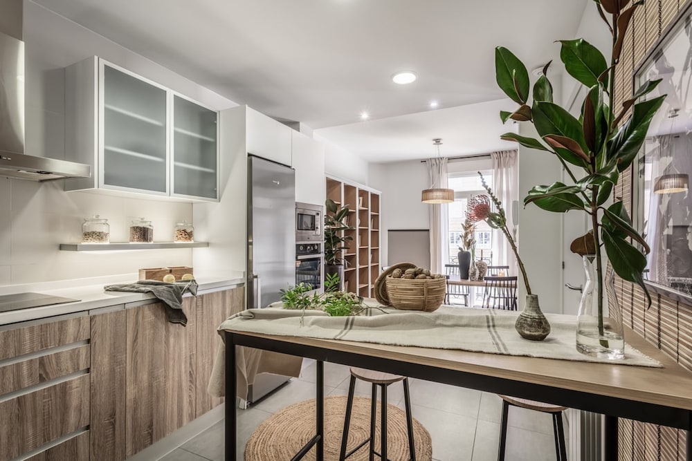 Yangambi - 2 Bedrooms and Office in Lista