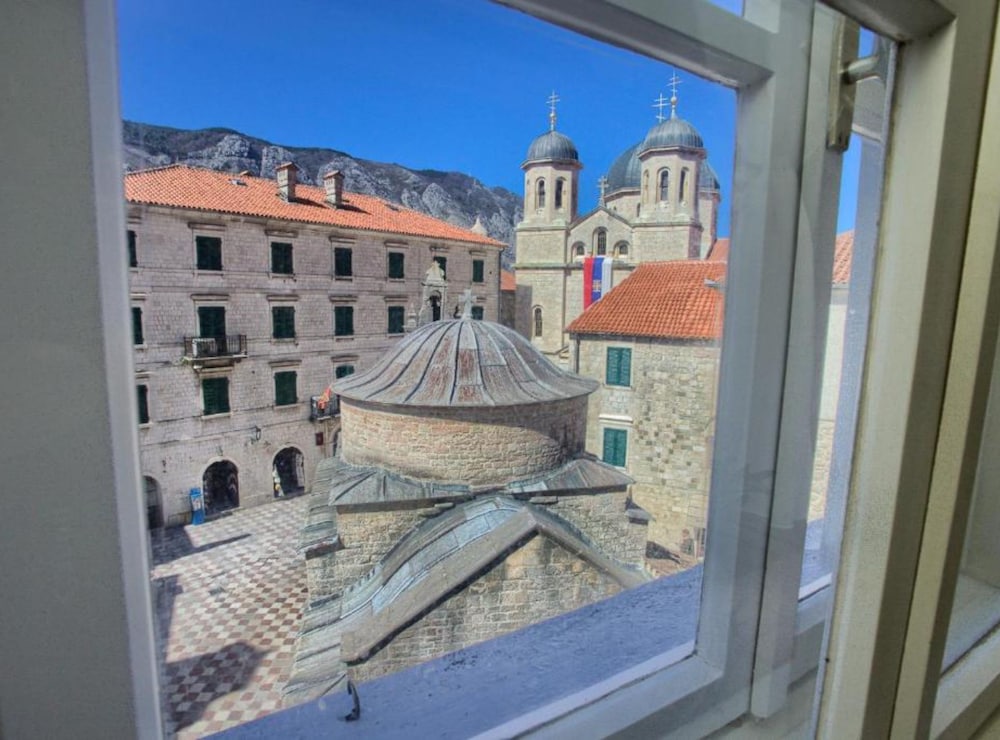 Kotor Old Town Charm Apartment