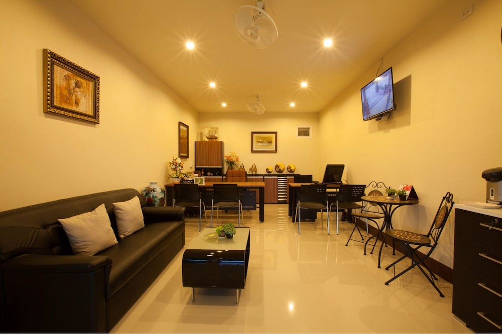 Chiang Kham Grand Villa