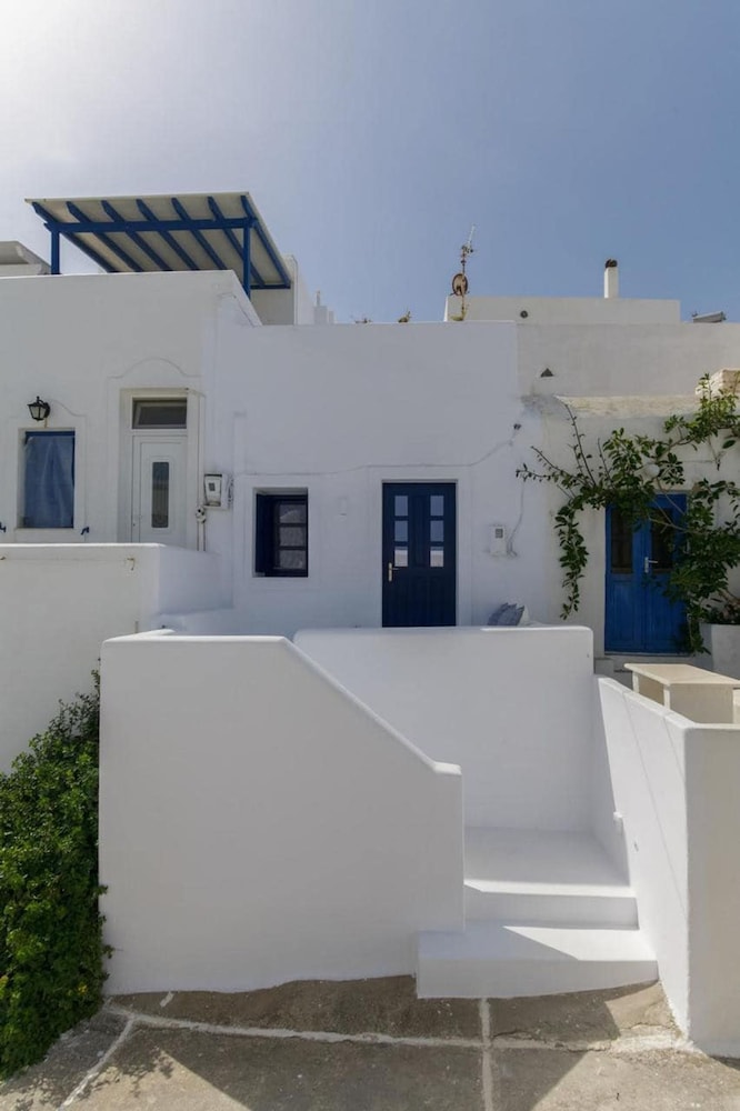 Maria Sea View Apartment Naousa