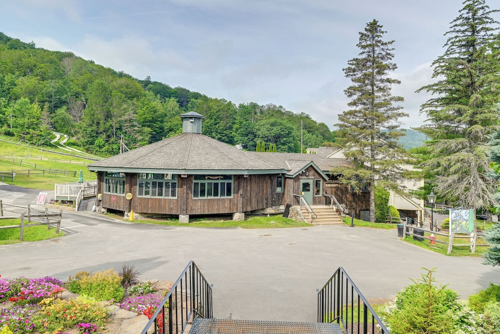 Walk to Ski Slopes: Jiminy Peak Resort Getaway!