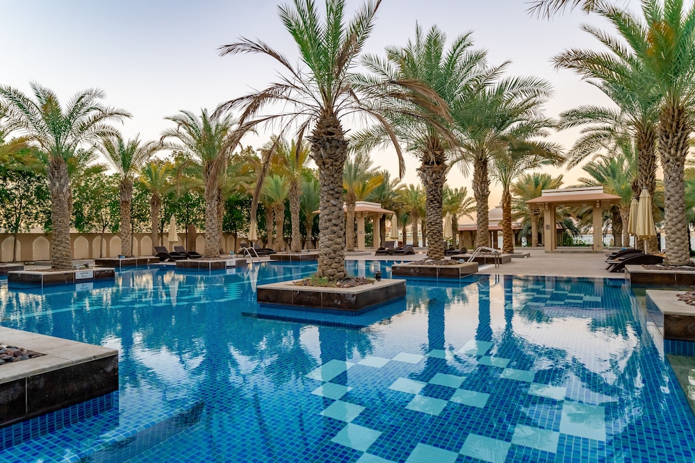 Luton Vacation Homes Grandeur Residence