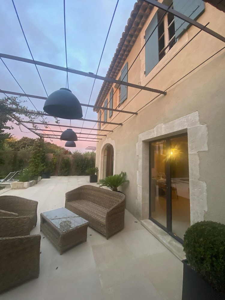 Villa Sorella Your Provencal Escape in the Heart of the Alpilles